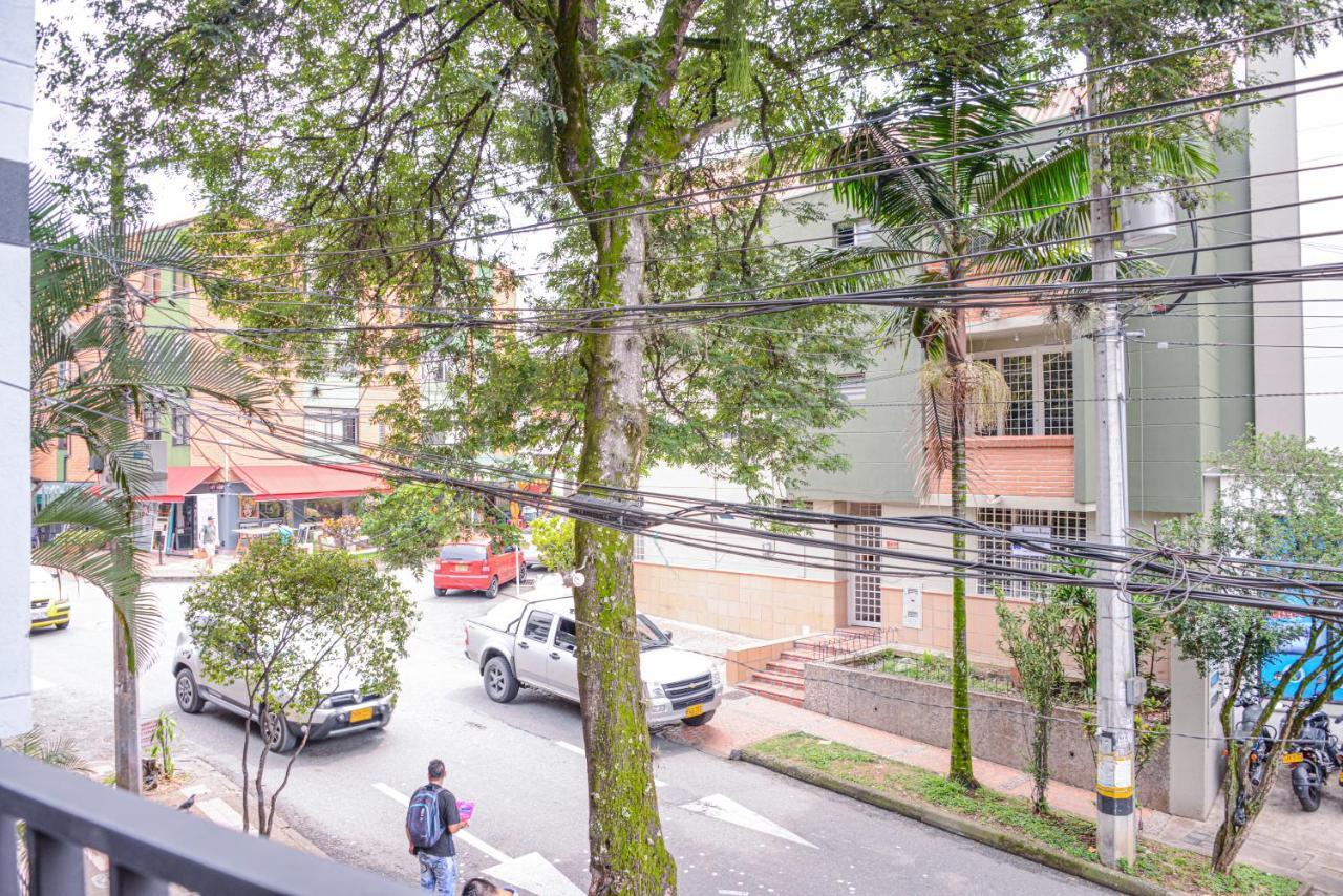 Miracle Aparthotel Medellin Exterior photo